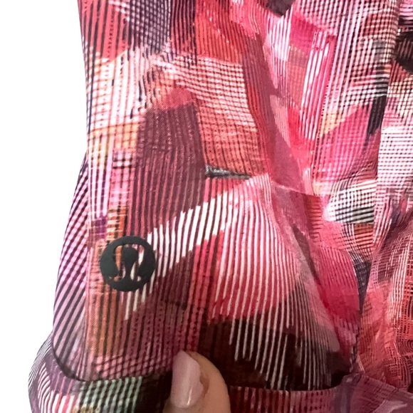 Lululemon Spring Break Away Short *4-way Stretch 3"
Sun Dazed Multi Pink 12 - Picture 4 of 10